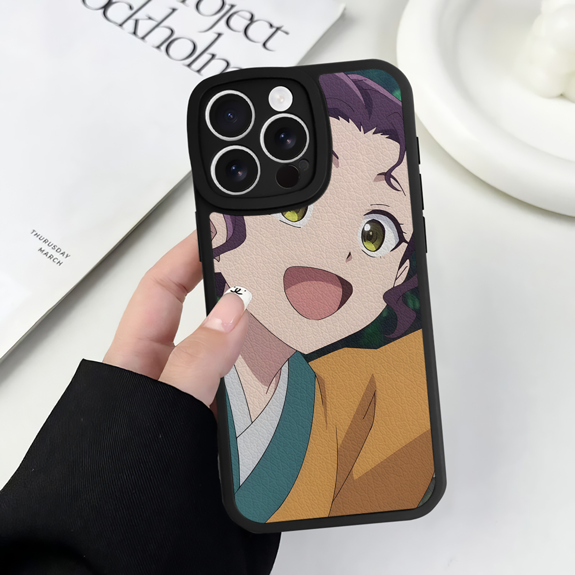 薬屋のひとりごと The Apothecary Diaries 【iPhone 16シリーズ対応】シリコンスマホケース（レザー調） 材質：シリコン